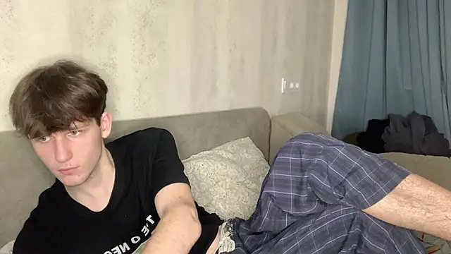 cutie guys online show from 12-20-24, 06:24