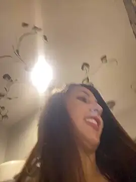 Snapshot of licky_lu chatting on 01-27-25, 12:33 licky lu online show from 01-27-25, 12:33