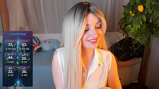 Katty Lights online show from 01-04-25, 11:11