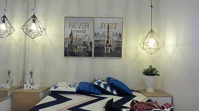 Theia moon online show from 12-09-24, 12:40