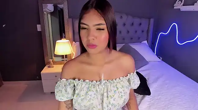 Snapshot of MadyLust chatting on 01-31-25, 07:50 MadyLust online show from 01-31-25, 07:50