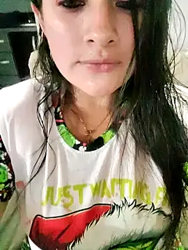 Neve Collins online show from 12-27-24, 05:31