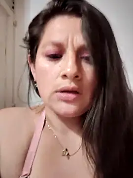 Neve Collins online show from 12-27-24, 08:35