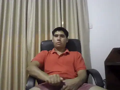 estudiante69 online show from 12-04-24, 12:52