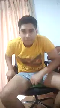 estudiante69 online show from 12-30-24, 10:55