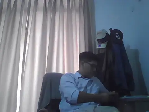 estudiante69 online show from 02-16-26, 08:05