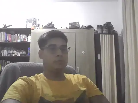 estudiante69 online show from 02-18-26, 11:11