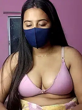 Snapshot of lovely-tanu chatting on 01-04-25, 01:31 lovely-tanu online show from 01-04-25, 01:31