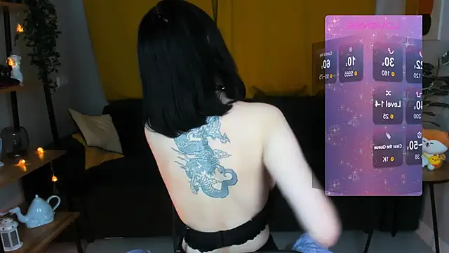 Snapshot of Barbara_xKiss chatting on 01-17-25, 08:24 Barbara xKiss online show from 01-17-25, 08:24