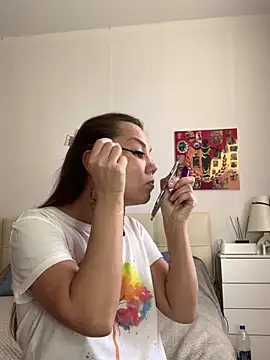 Snapshot of MiraMiss chatting on 09-12-25, 08:36 MiraMiss online show from 09-12-25, 08:36