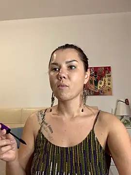 Snapshot of MiraMiss chatting on 09-24-25, 08:28 MiraMiss online show from 09-24-25, 08:28