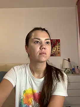 Snapshot of MiraMiss chatting on 09-28-25, 07:25 MiraMiss online show from 09-28-25, 07:25