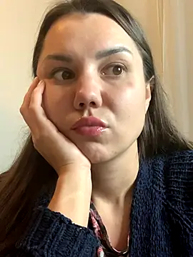 Snapshot of MiraMiss chatting on 11-02-25, 08:33 MiraMiss online show from 11-02-25, 08:33