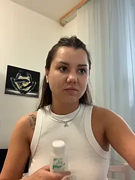 Snapshot of MiraMiss chatting on 11-27-25, 07:54 MiraMiss online show from 11-27-25, 07:54