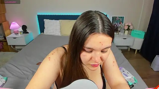 BritneyLix online show from 04-22-26, 10:44