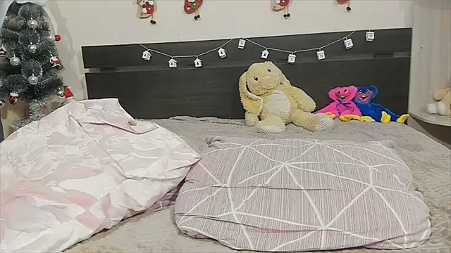 lola  banny online show from 12-03-24, 03:00