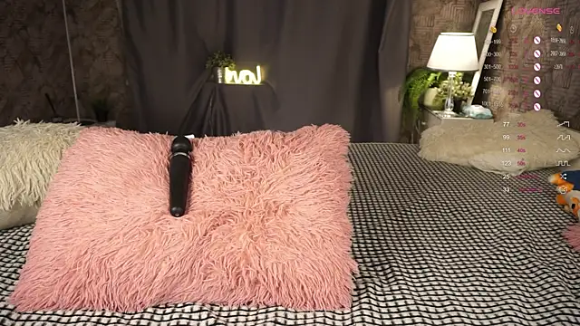 Snapshot of DorisHalsted chatting on 12-09-24, 02:34 DorisHalsted online show from 12-09-24, 02:34