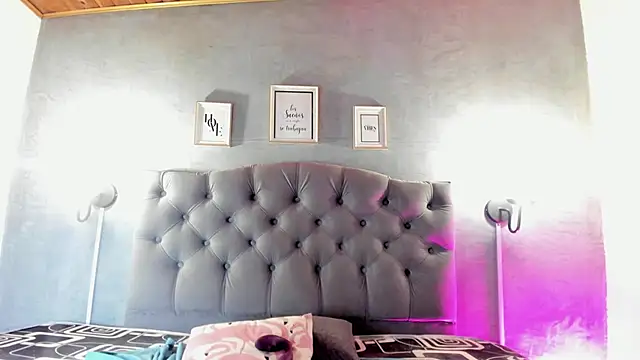 MeridaLane online show from 09-29-25, 01:33