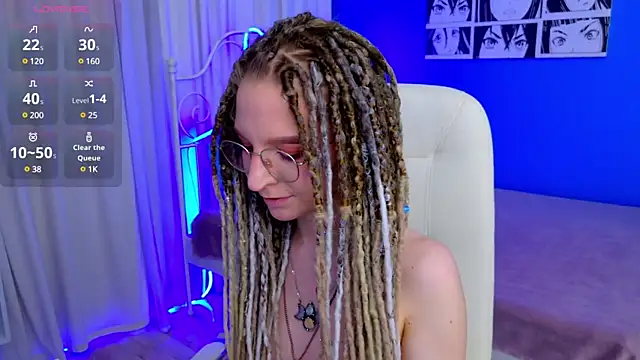 Snapshot of VioletShine chatting on 03-05-25, 03:40 VioletShine online show from 03-05-25, 03:40