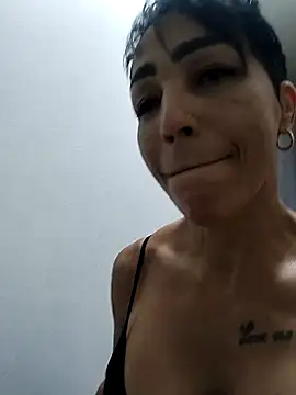 Alison fitness online show from 10-31-25, 09:16