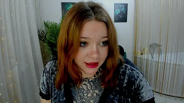 MoonLghte online show from 02-01-25, 10:26