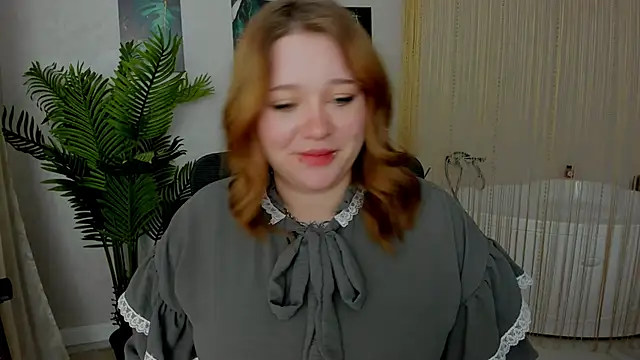 MoonLghte online show from 02-05-25, 02:40