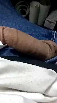 Steve98768 online show from 12-18-24, 03:22