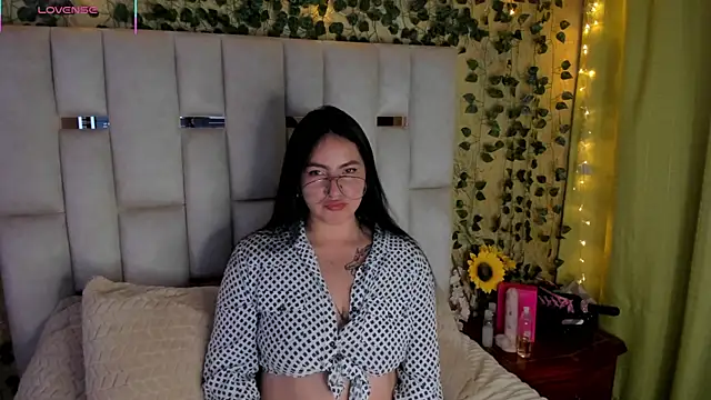 jenifer  power10 online show from 03-21-25, 02:29