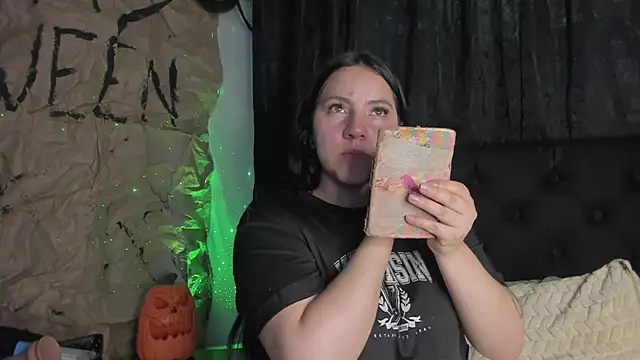 jenifer  power10 online show from 10-29-25, 09:38