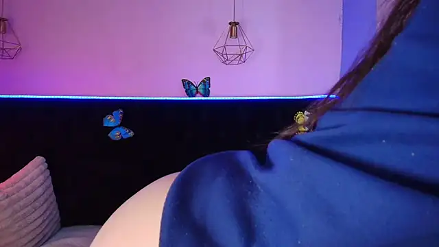 Anastasia Whitee online show from 05-01-26, 01:59