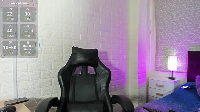 Snapshot of sweet_kitty0110 chatting on 11-25-25, 09:04 sweet kitty0110 online show from 11-25-25, 09:04