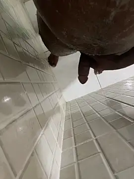 rodrigo21Cm  online show from 12-08-24, 09:52