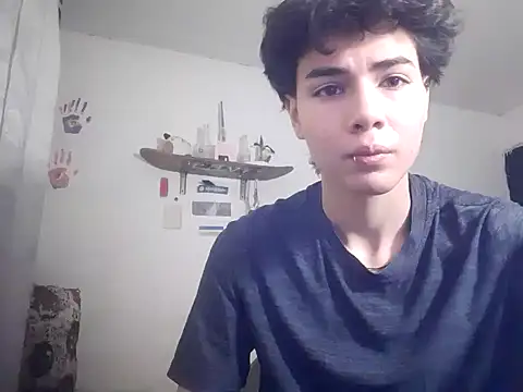 Snapshot of YoursexyJuan chatting on 12-12-24, 12:38 YoursexyJuan online show from 12-12-24, 12:38