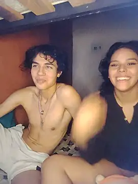 Snapshot of YoursexyJuan chatting on 06-12-26, 06:23 YoursexyJuan online show from 06-12-26, 06:23