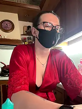 Snapshot of MoonKseni chatting on 12-03-24, 10:06 MoonKseni online show from 12-03-24, 10:06