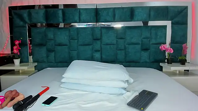 valtira nova online show from 09-10-25, 07:14