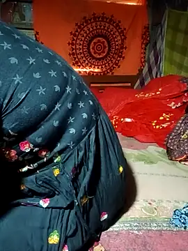 Snapshot of Super-Couple chatting on 03-05-25, 07:38 Super-Couple online show from 03-05-25, 07:38