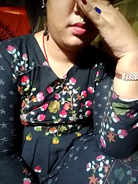 Snapshot of Super-Couple chatting on 03-08-25, 03:28 Super-Couple online show from 03-08-25, 03:28