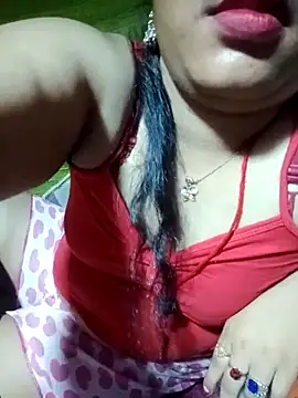 Snapshot of Super-Couple chatting on 03-21-25, 06:07 Super-Couple online show from 03-21-25, 06:07