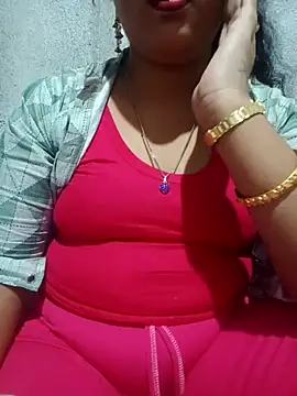 Snapshot of Super-Couple chatting on 09-26-25, 02:10 Super-Couple online show from 09-26-25, 02:10