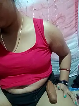 Snapshot of Super-Couple chatting on 11-05-25, 12:16 Super-Couple online show from 11-05-25, 12:16