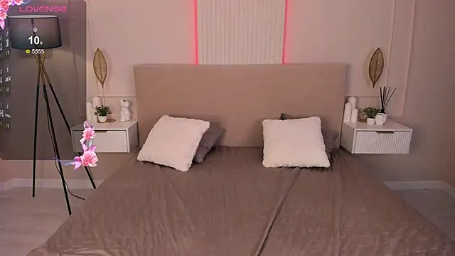 Snapshot of Amalia_3 chatting on 02-12-25, 05:47 Amalia 3 online show from 02-12-25, 05:47