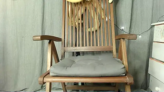 Skinnyshiny boy online show from 01-15-25, 05:08