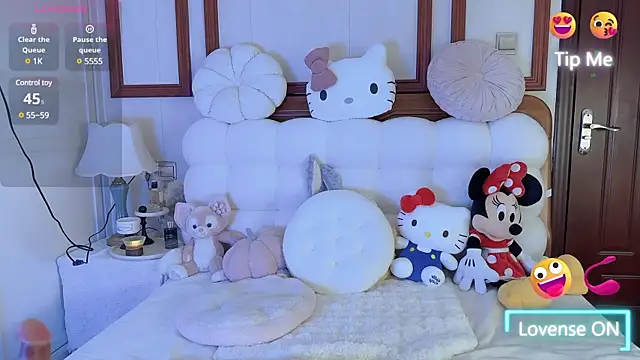 Unique-yiyi online show from 01-19-25, 09:23