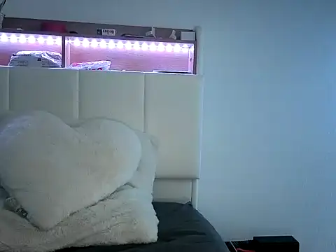 Snapshot of nicole77745 chatting on 03-05-26, 10:44 nicole77745 online show from 03-05-26, 10:44