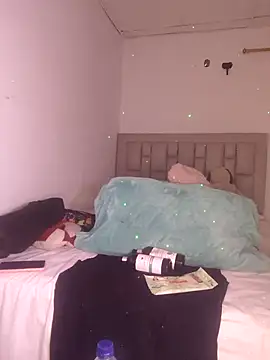 Snapshot of milf_venus chatting on 10-27-25, 10:14 milf venus online show from 10-27-25, 10:14