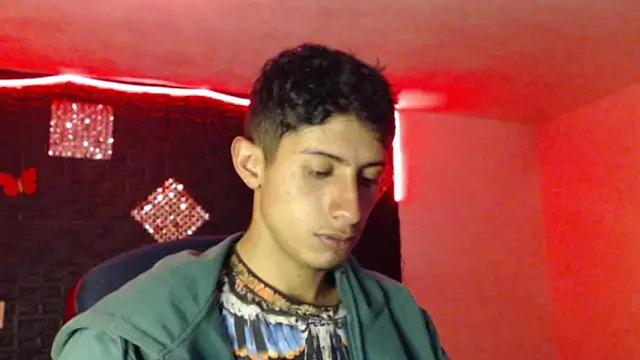 Snapshot of BIG_cockpether chatting on 03-31-26, 03:12 BIG cockpether online show from 03-31-26, 03:12