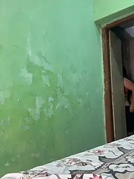 Snapshot of Black_Glow chatting on 01-01-25, 04:39 Black Glow online show from 01-01-25, 04:39