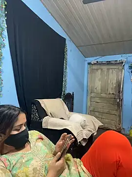 Snapshot of Black_Glow chatting on 01-24-25, 03:13 Black Glow online show from 01-24-25, 03:13