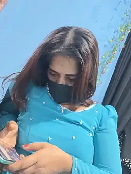 Snapshot of Black_Glow chatting on 02-09-25, 03:01 Black Glow online show from 02-09-25, 03:01